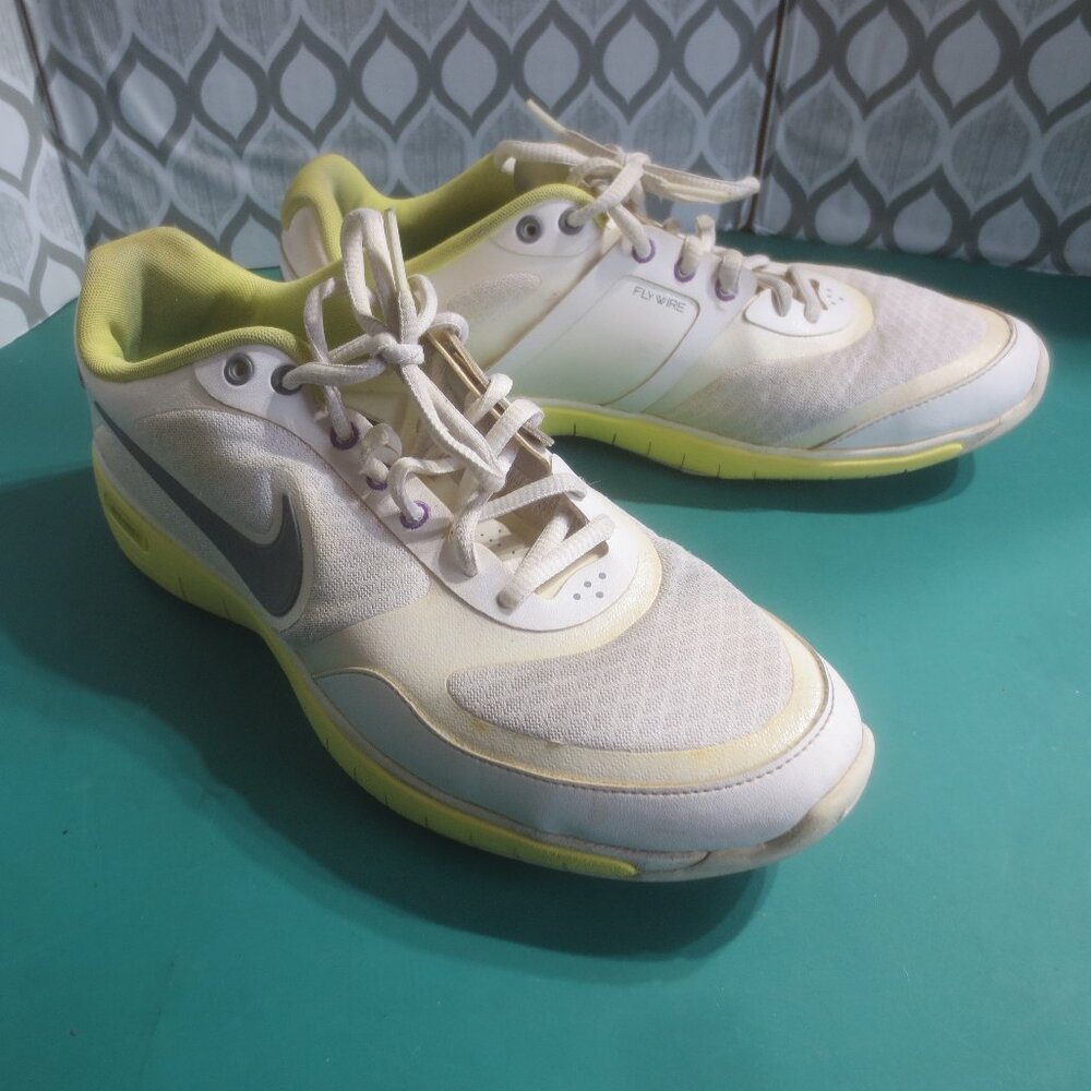 Nike Flywire Free XT Everyday Fit+ Ladies Trainers - Size is 9 Womens.